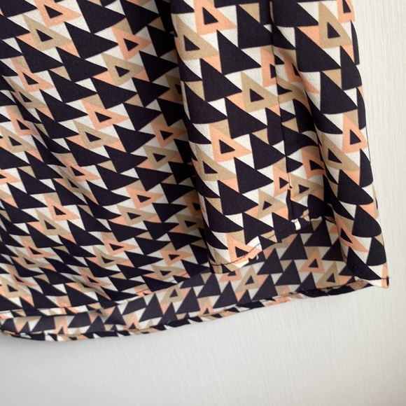 Talbots Triangle Patterned Long Sleeve Popover Blouse size Small - Picture 5 of 7